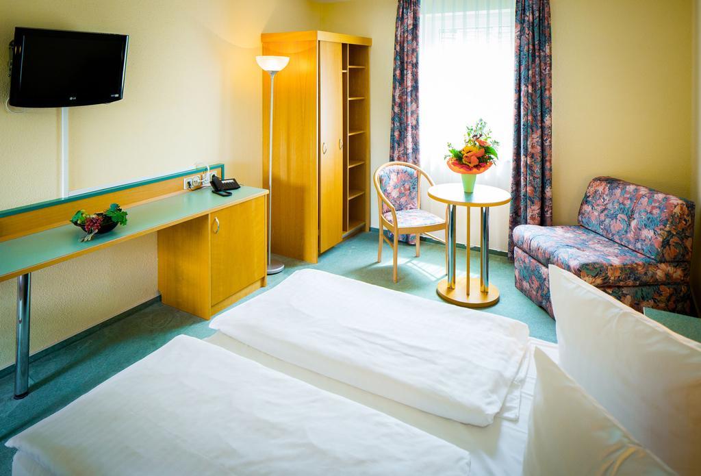 Apart Hotel Weimar Экстерьер фото