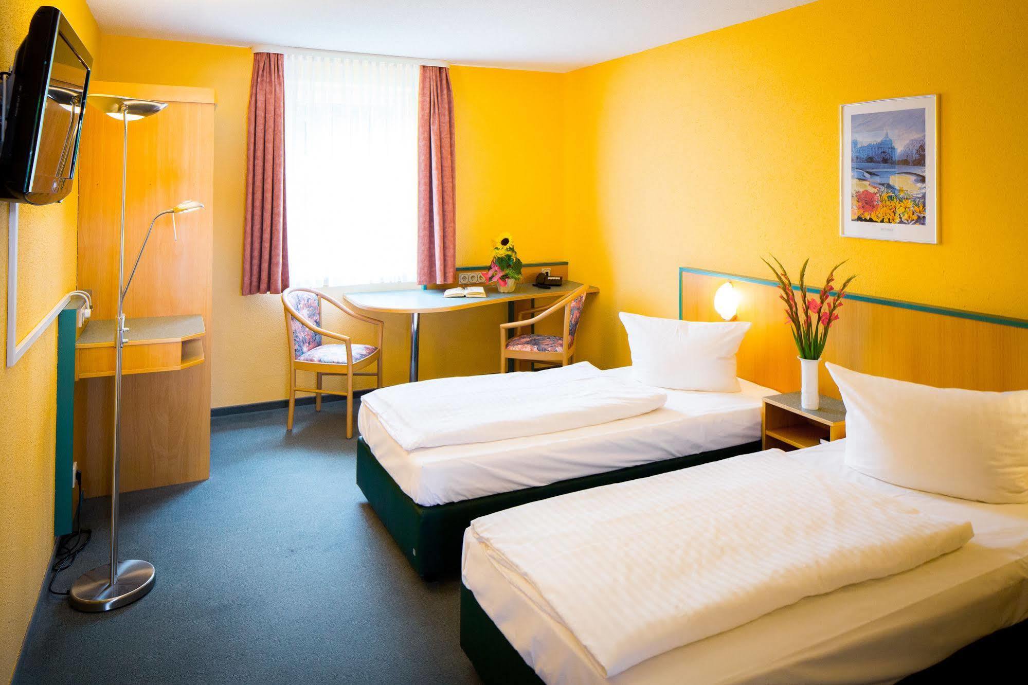 Apart Hotel Weimar Экстерьер фото
