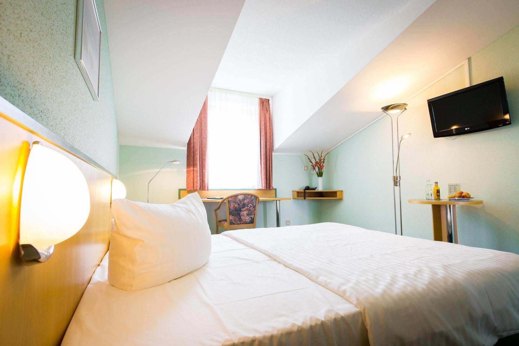 Apart Hotel Weimar Экстерьер фото
