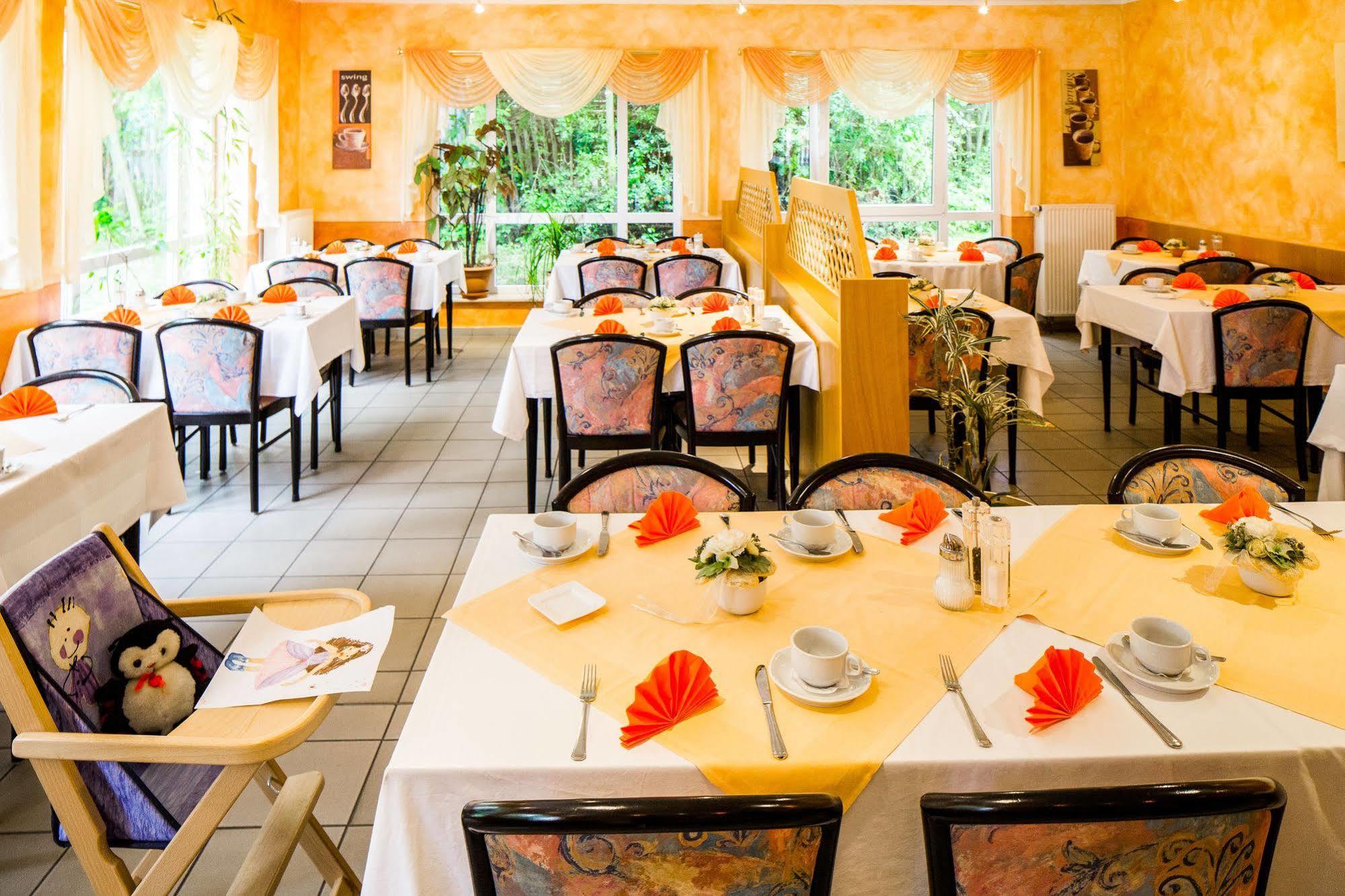 Apart Hotel Weimar Экстерьер фото
